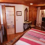 Alte Schreinerei-auberge Harlekin
