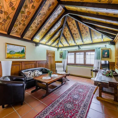 Alte Schreinerei-auberge Harlekin