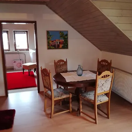 Alte Schreinerei-auberge Harlekin 여관 Randegg