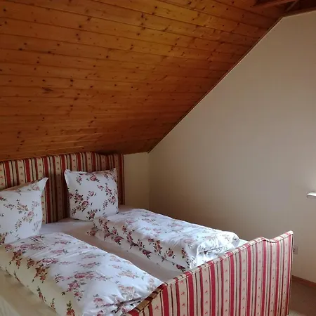 Alte Schreinerei-auberge Harlekin Fogadó 2*